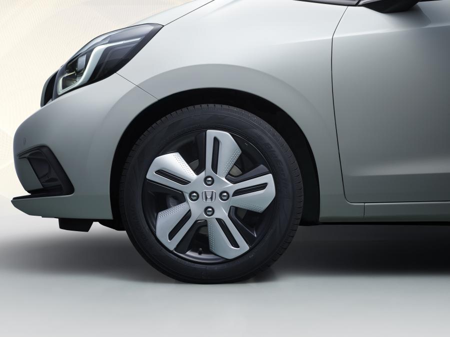 Колеса Honda Jazz e:HEV 2020 года  (EU) (фото 6 из 44)